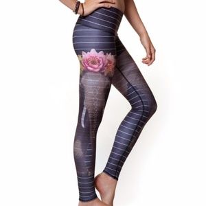 TEEKI ~ LOVE THE ELEPHANT ~ Yoga ~ NWT